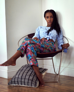 Ebony Obsidian feet photo 9