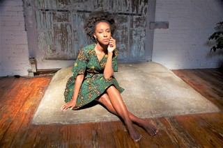 Ebony Obsidian feet photo 10