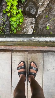 Ebony Obsidian feet photo 15