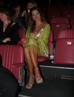 Ebru Akel feet photo thumbnail