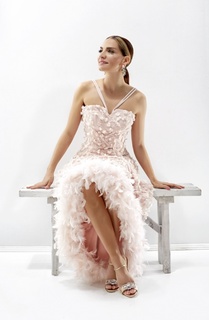 Ebru Akel feet photo thumbnail