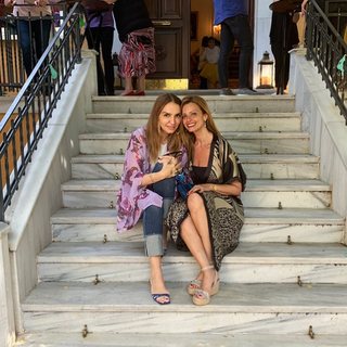 Ebru Akel feet photo thumbnail