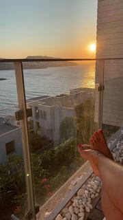 Ebru Akel feet photo thumbnail