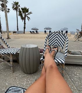 Ebru Akel feet photo thumbnail