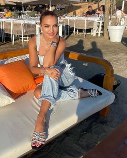 Ebru Akel feet photo 7