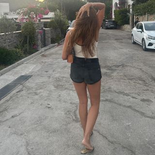 Ebru Akel feet photo 6
