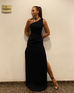 Ebru Akel feet photo 14