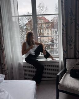 Ebru Akel feet photo 7
