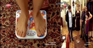 Ebru Cündübeyoglu feet photo 16