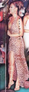 Ebru Gündes feet photo thumbnail