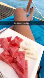 Ebru Polat feet photo 4