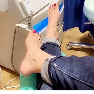 Ebru Polat feet photo 10
