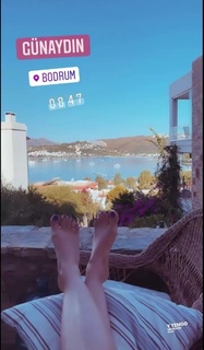 Ebru Polat feet photo 4