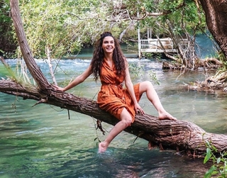 Ebru Sahin feet photo 3