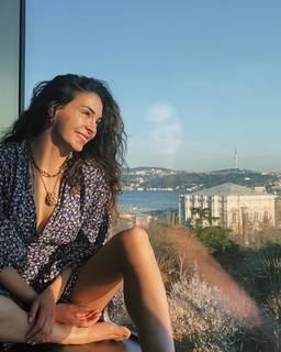 Ebru Sahin feet photo 20