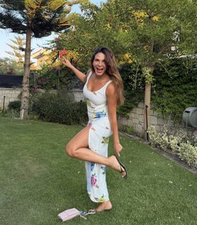 Ebru Sahin feet photo 2