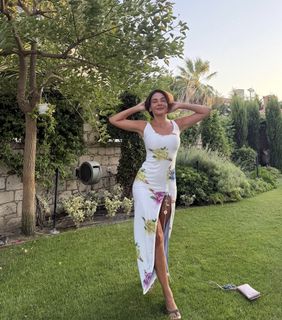 Ebru Sahin feet photo 1