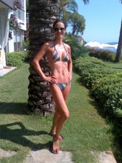 Ebru Salli feet photo thumbnail