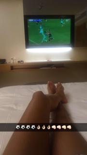 Ebru Salli feet photo thumbnail