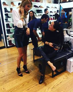 Ebru Salli feet photo thumbnail