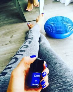 Ebru Salli feet photo thumbnail