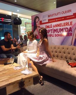 Ebru Salli feet photo thumbnail