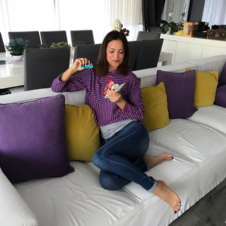 Ebru Salli feet photo thumbnail