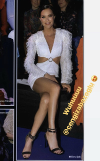 Ebru Salli feet photo thumbnail