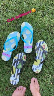 Ebru Salli feet photo thumbnail