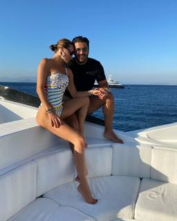 Ebru Salli feet photo thumbnail