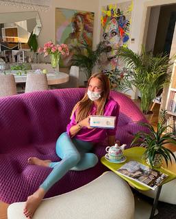 Ebru Salli feet photo thumbnail