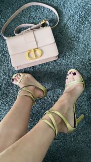 Ebru Salli feet photo thumbnail