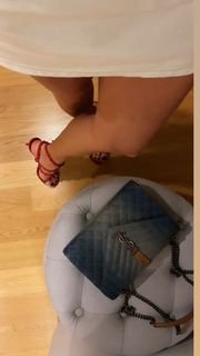 Ebru Salli feet photo thumbnail