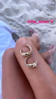 Ebru Salli feet photo thumbnail