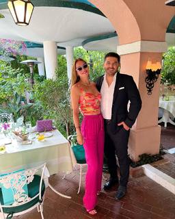 Ebru Salli feet photo thumbnail