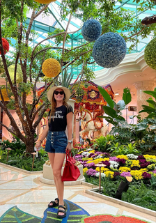 Ebru Salli feet photo thumbnail