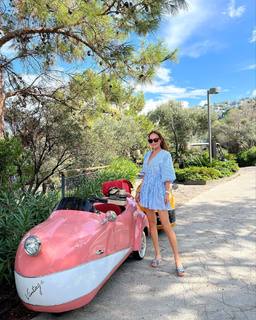 Ebru Salli feet photo thumbnail