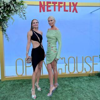 Ebru Salli feet photo thumbnail