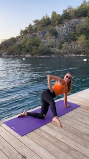 Ebru Salli feet photo thumbnail