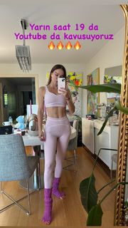 Ebru Salli feet photo thumbnail