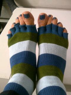 Ebru Salli feet photo thumbnail