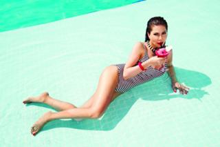 Ebru Yasar feet photo 7