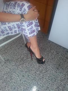 Ebru Yasar feet photo 13