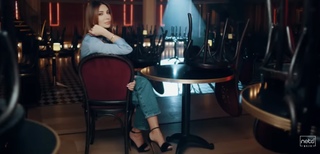 Ebru Yasar feet photo 17