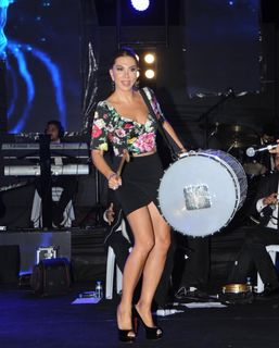 Ebru Yasar feet photo 20