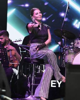 Ebru Yasar feet photo 16
