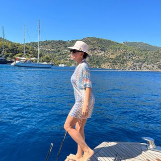 Ebru Yasar feet photo 12