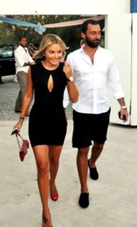 Ece Erken feet photo thumbnail