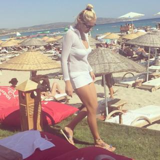 Ece Erken feet photo thumbnail