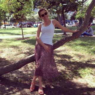 Ece Erken feet photo thumbnail